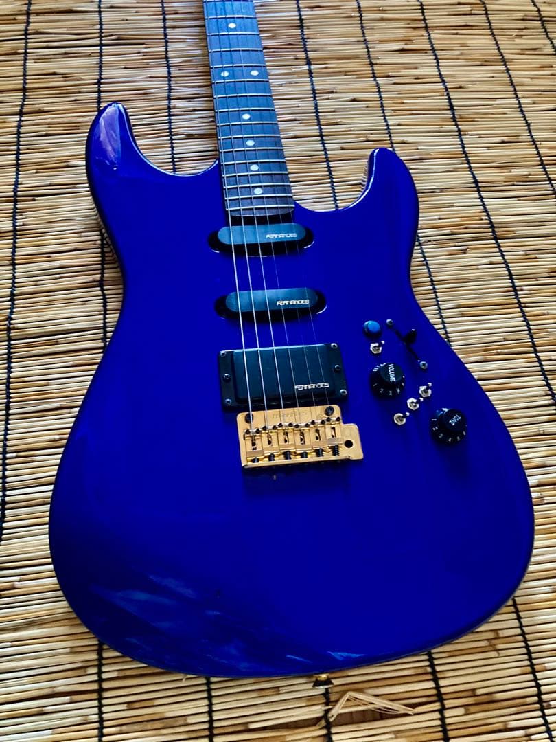 ☆ 花梨☆ 美品　改造で新機能満載　FERNANDES SSH ST