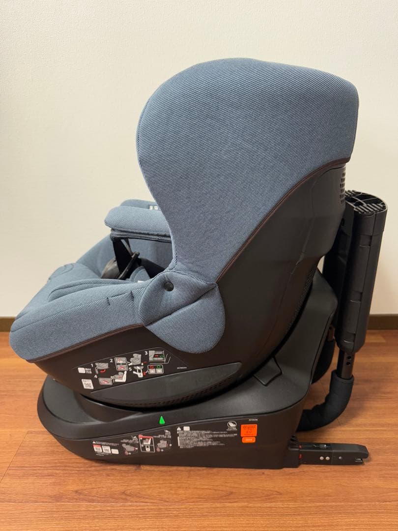 【極美品】エールベベ・クルット5 Oui デニムブルー　ウィ ISOFIX