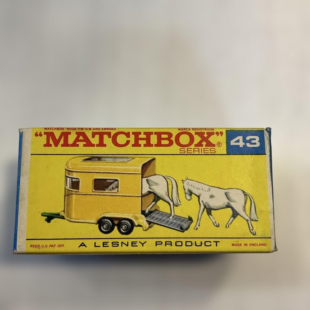 ミニカー　マッチボックス　43 ポニートレーラー