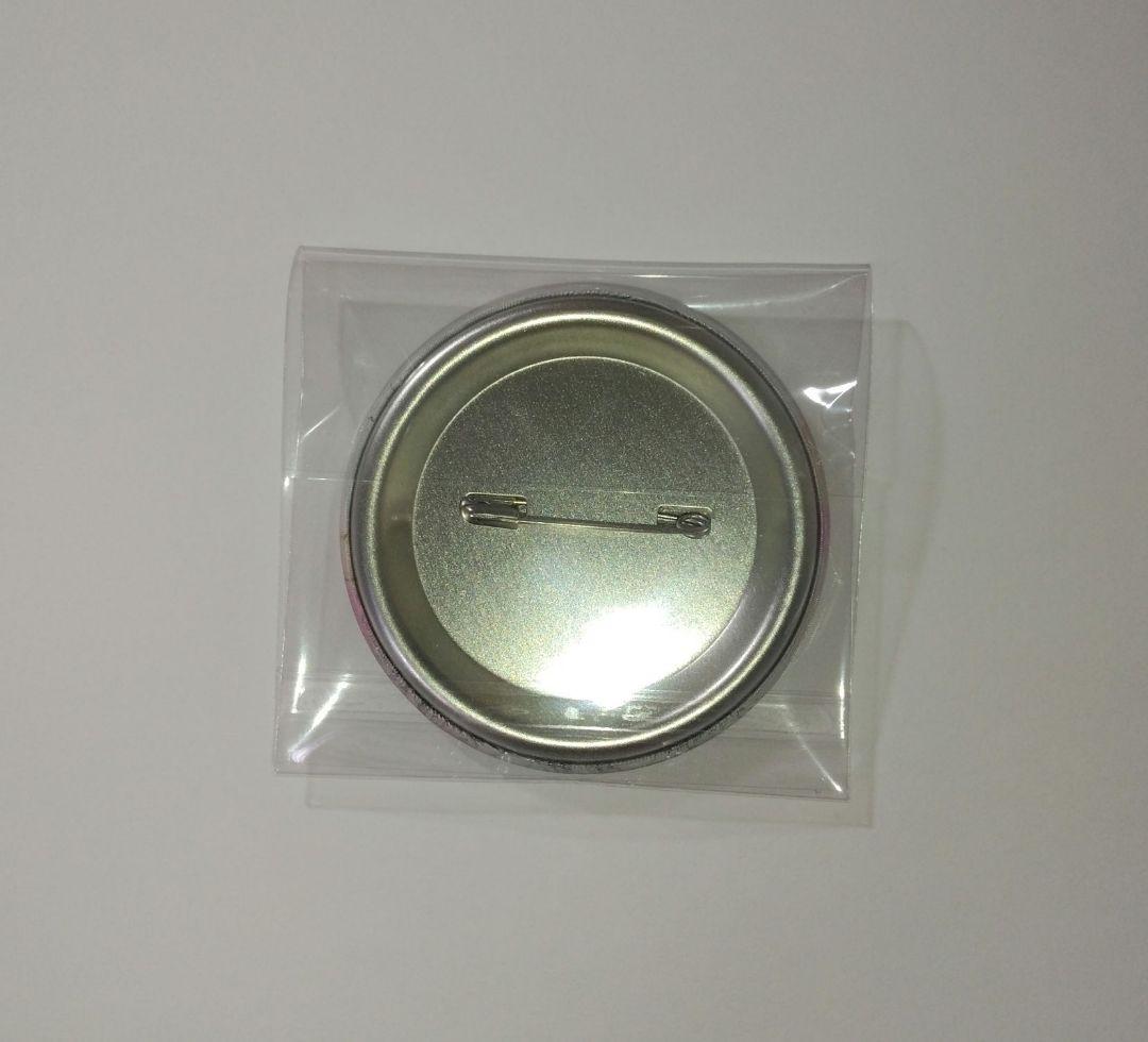 ヘタリア リヒテンシュタイン  民族衣装 チェンジング缶バッジ