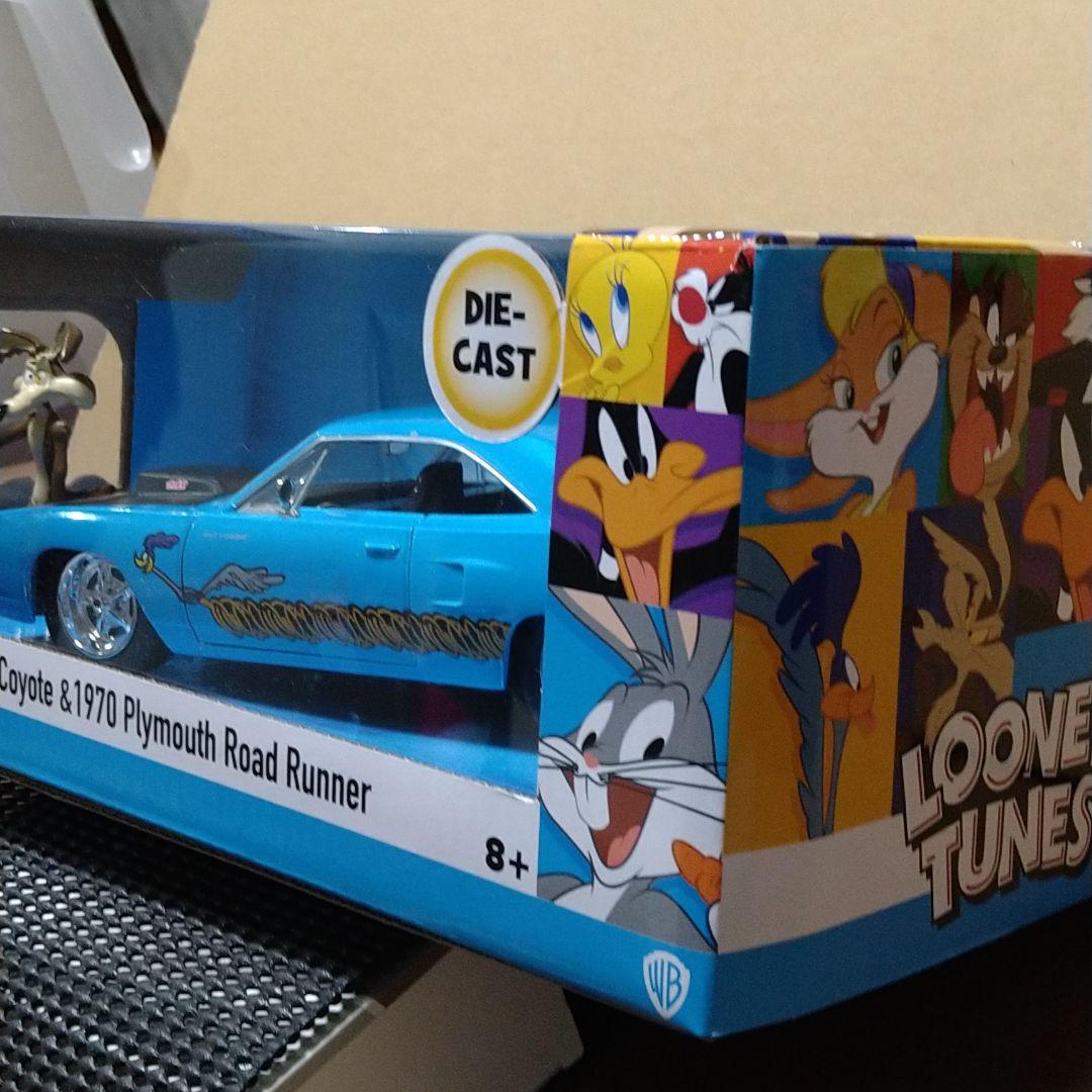 jada toys 1/24 ワイリーコヨーテ ＆ プリムス ロードランナー
