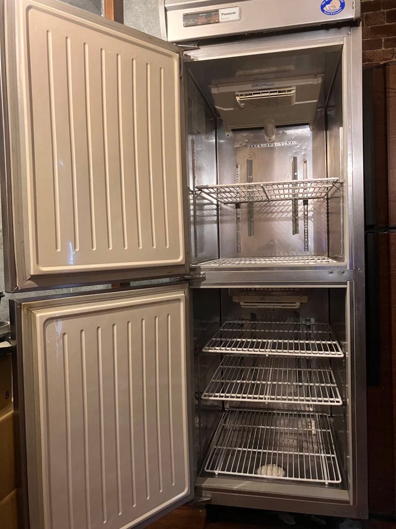 パナソニック 業務用縦型冷凍冷蔵庫：KBシリーズ SRF-K681C 2018年