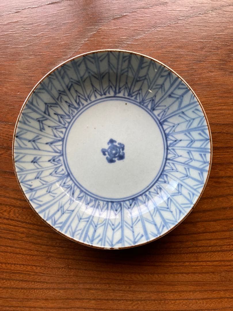 古伊万里　矢羽くらわんか