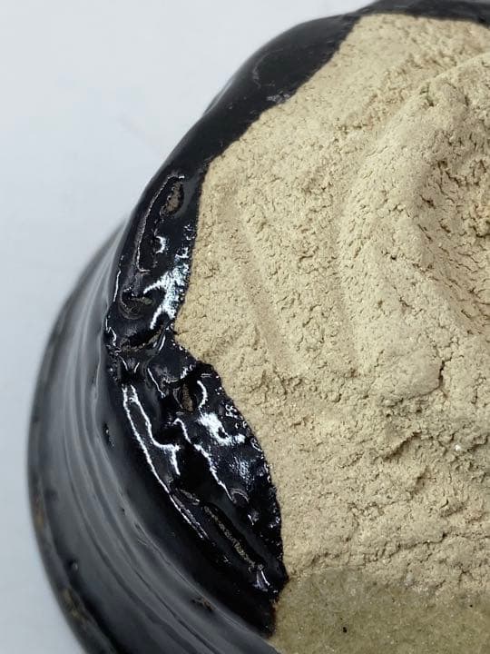 【七代　加藤幸兵衛（裕英）】黒織部　酒杯　ぐい呑み　共箱　底部在銘　父　加藤卓男