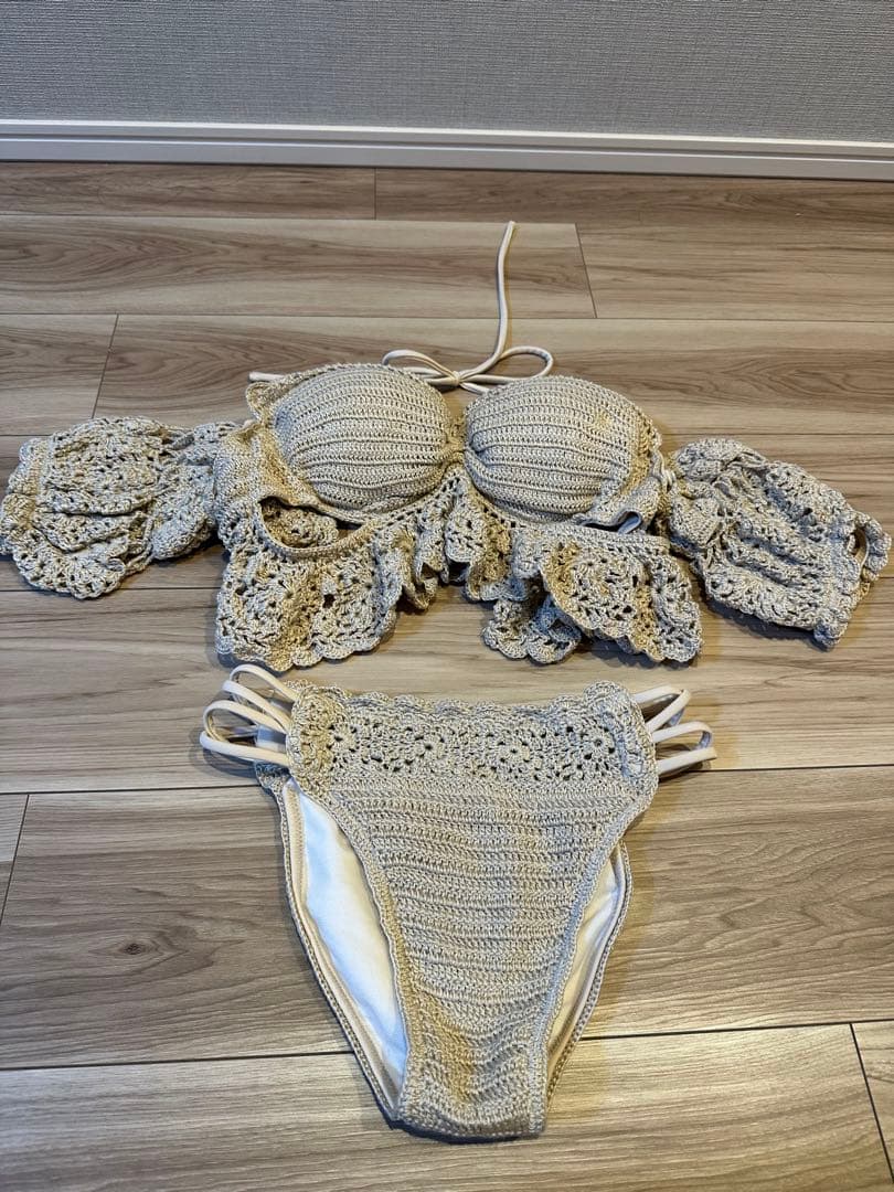 オフショルクロシェバンドゥビキニ