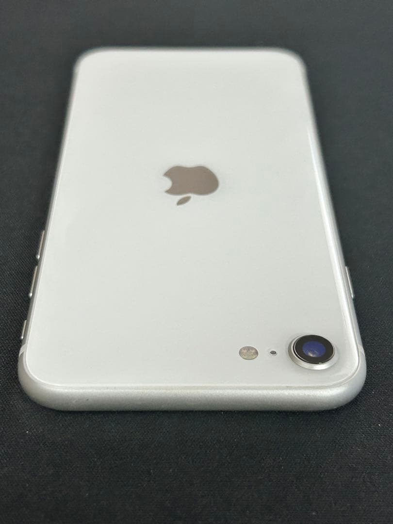 m*i様 訳あり格安スタート!SIMフリーApple iPhoneSE2 64G