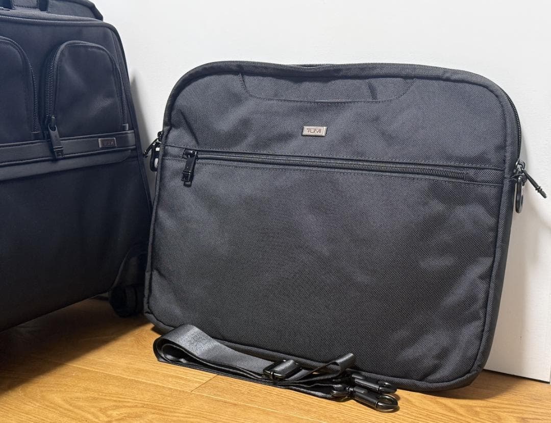 【未使用】TUMI ALPHA 3 4ウィール・ラップトップ・ブリーフケース