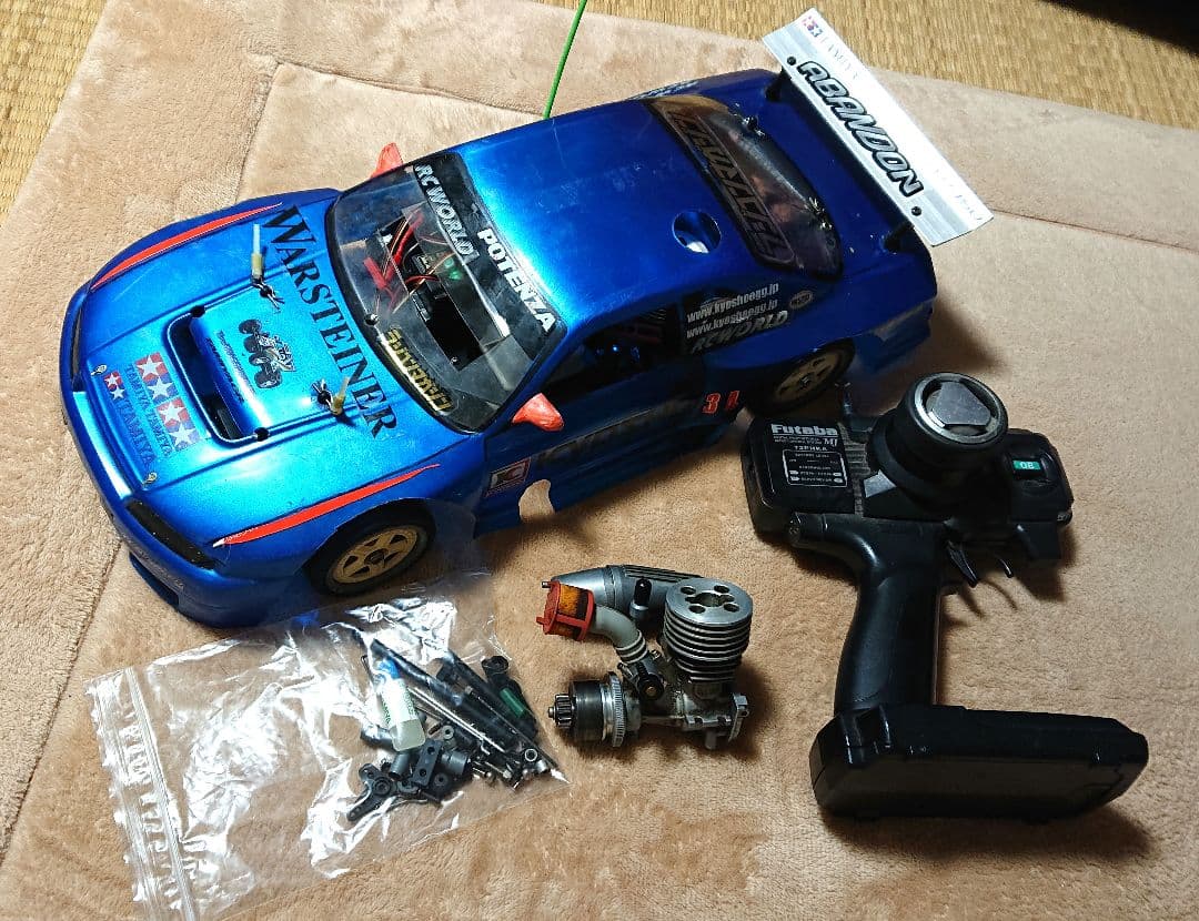 ラジコン エンジンカー 1/10 スカイライン 予備エンジン付き