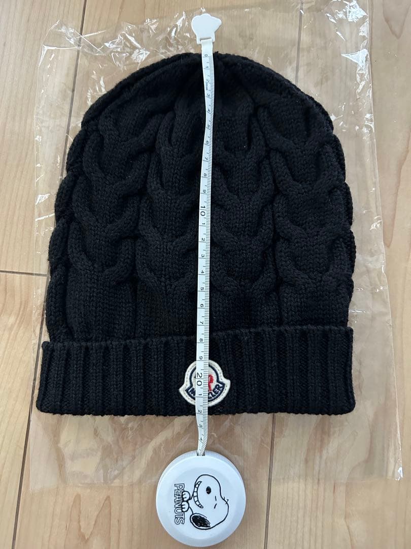 MONCLER ブラックケーブルニットビーニー