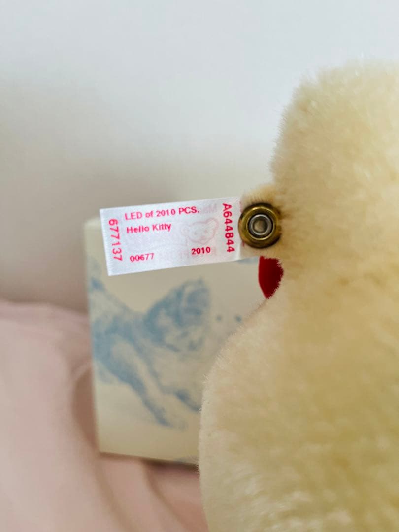 シュタイフ社　ハローキティ ぬいぐるみ 2010年製