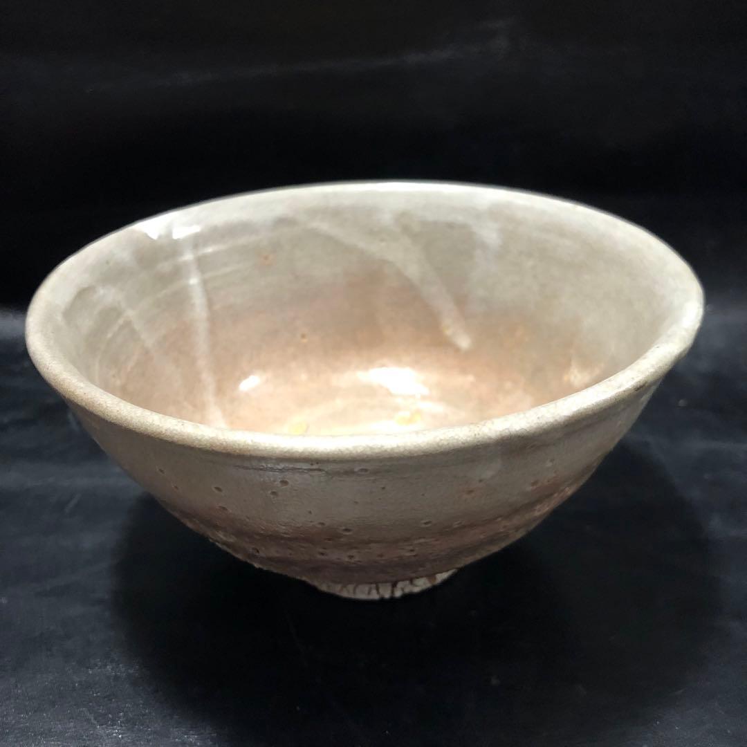 究極の古美術◼️蔵から見事な釉薬が割れたかなり高そうな雰囲気の萩焼が出て来ました。