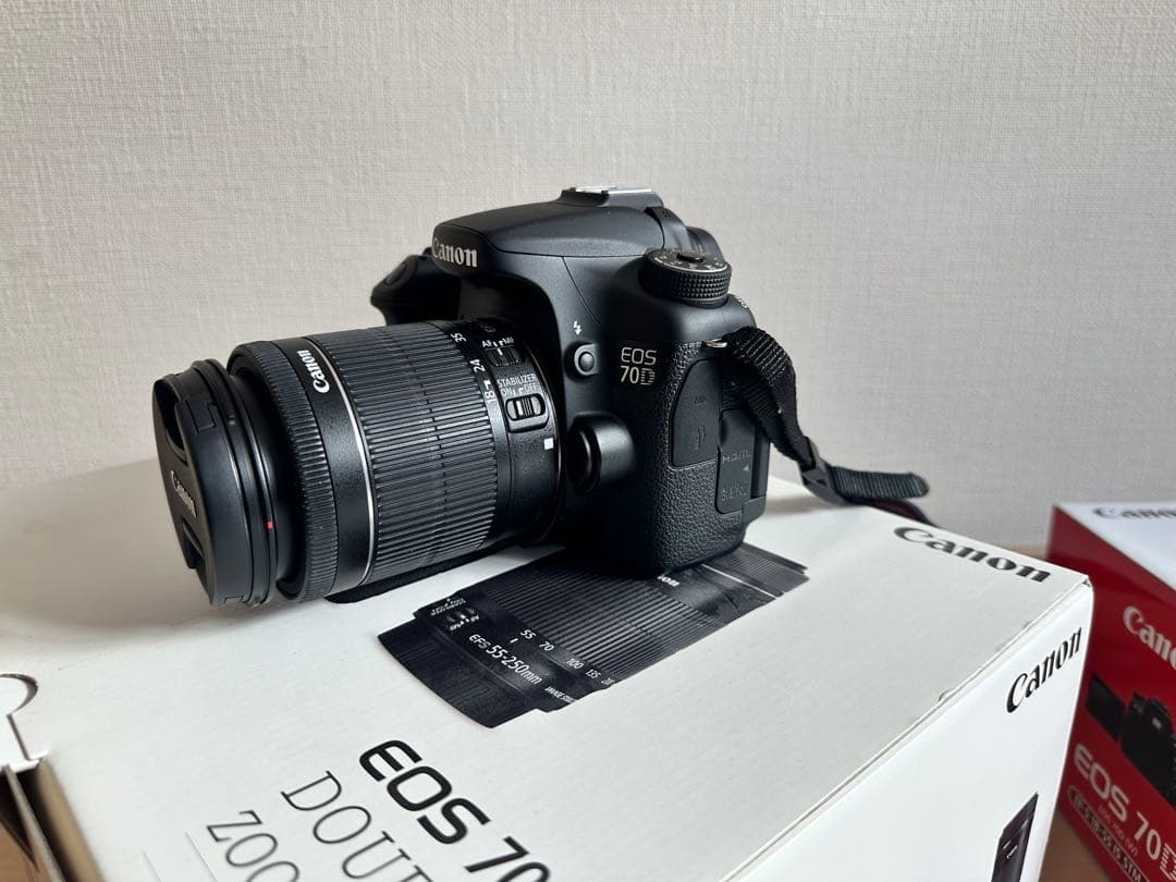Canon EOS 70D ダブルズームキット