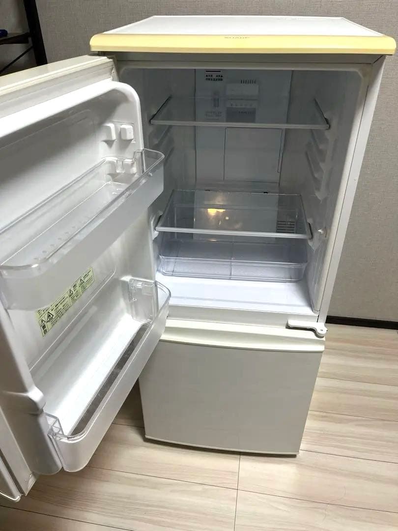 シャープ 冷蔵庫 SJ-14W-W 137L 一人暮らし 左開き 右開き