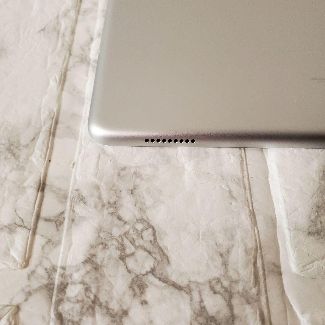 121 iPad pro 12.9 1世代 128GB SIMフリー シルバー