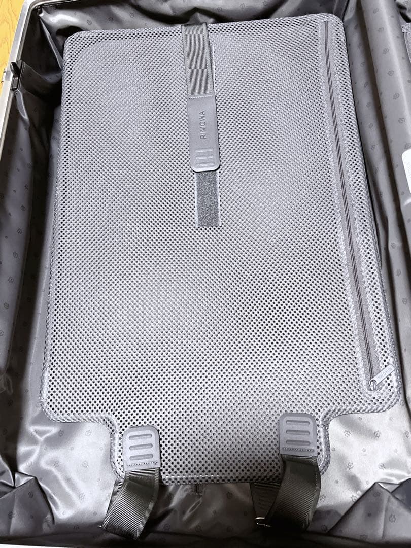 リモワ　キャリーケース　CLASSIC CHECK-IN M 61L