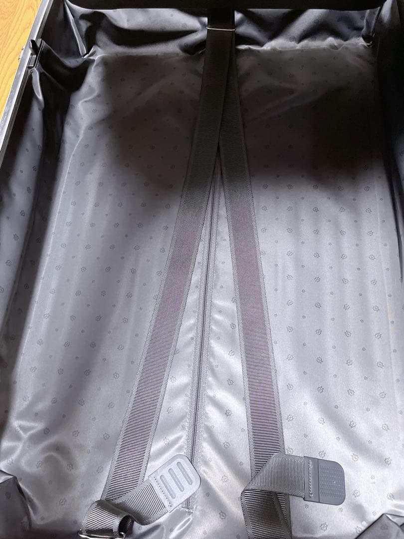 リモワ　キャリーケース　CLASSIC CHECK-IN M 61L