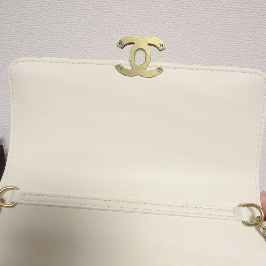 CHANEL キルティングショルダーバッグ パールチェーン ロゴ ノベルティ