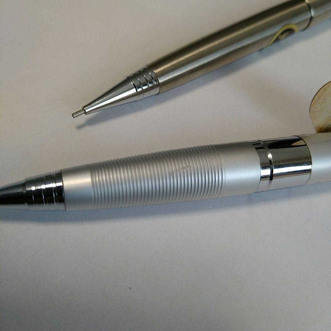 パイロット　シルバー色　ペンシル　プラチナムアングル（ボディノック）