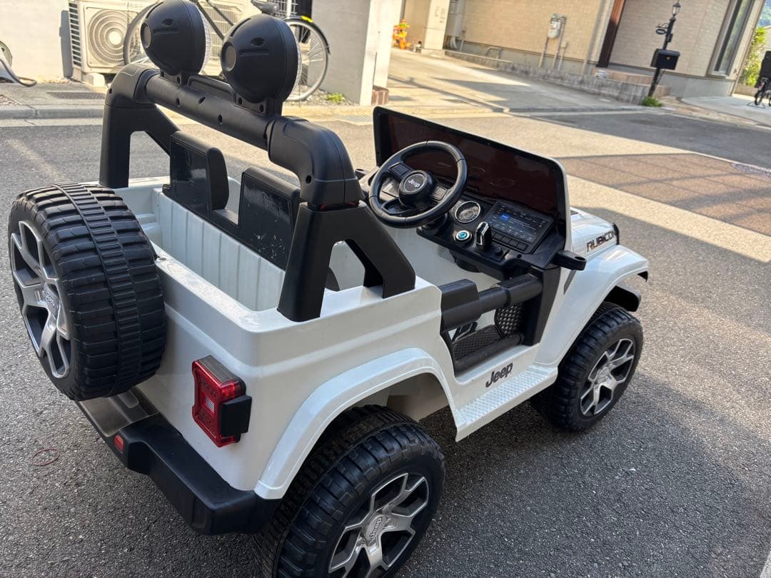 Jeep Rubicon 電動乗用車 ホワイト