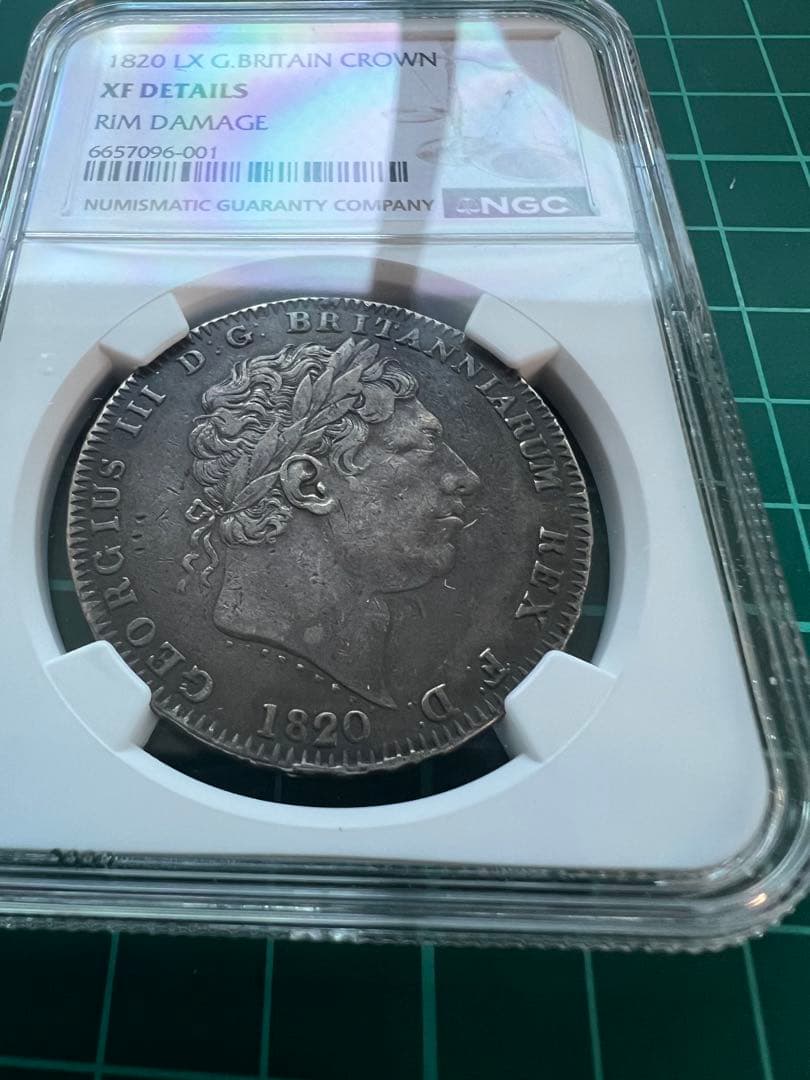 外国銀貨　スラブケース入り　NGC 英国　クラウン銀貨　 1820年