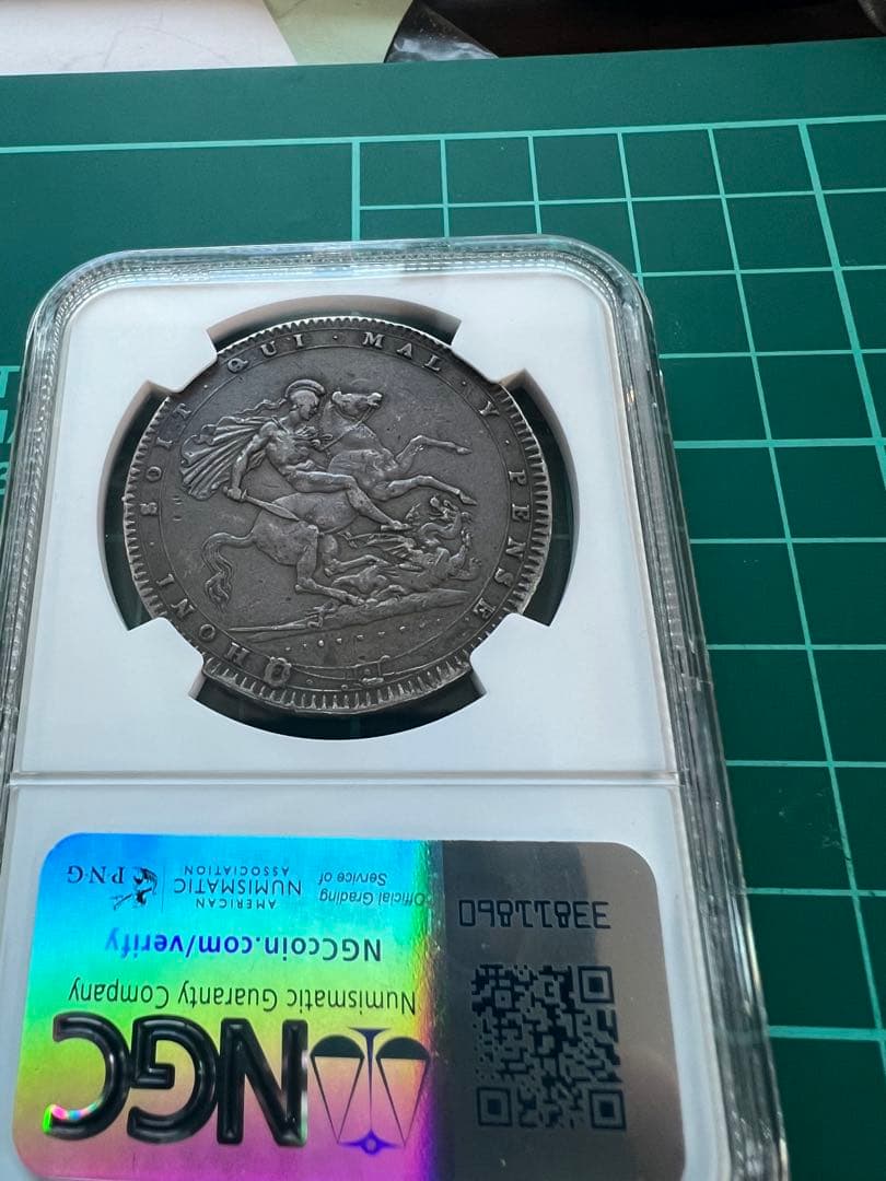 外国銀貨　スラブケース入り　NGC 英国　クラウン銀貨　 1820年