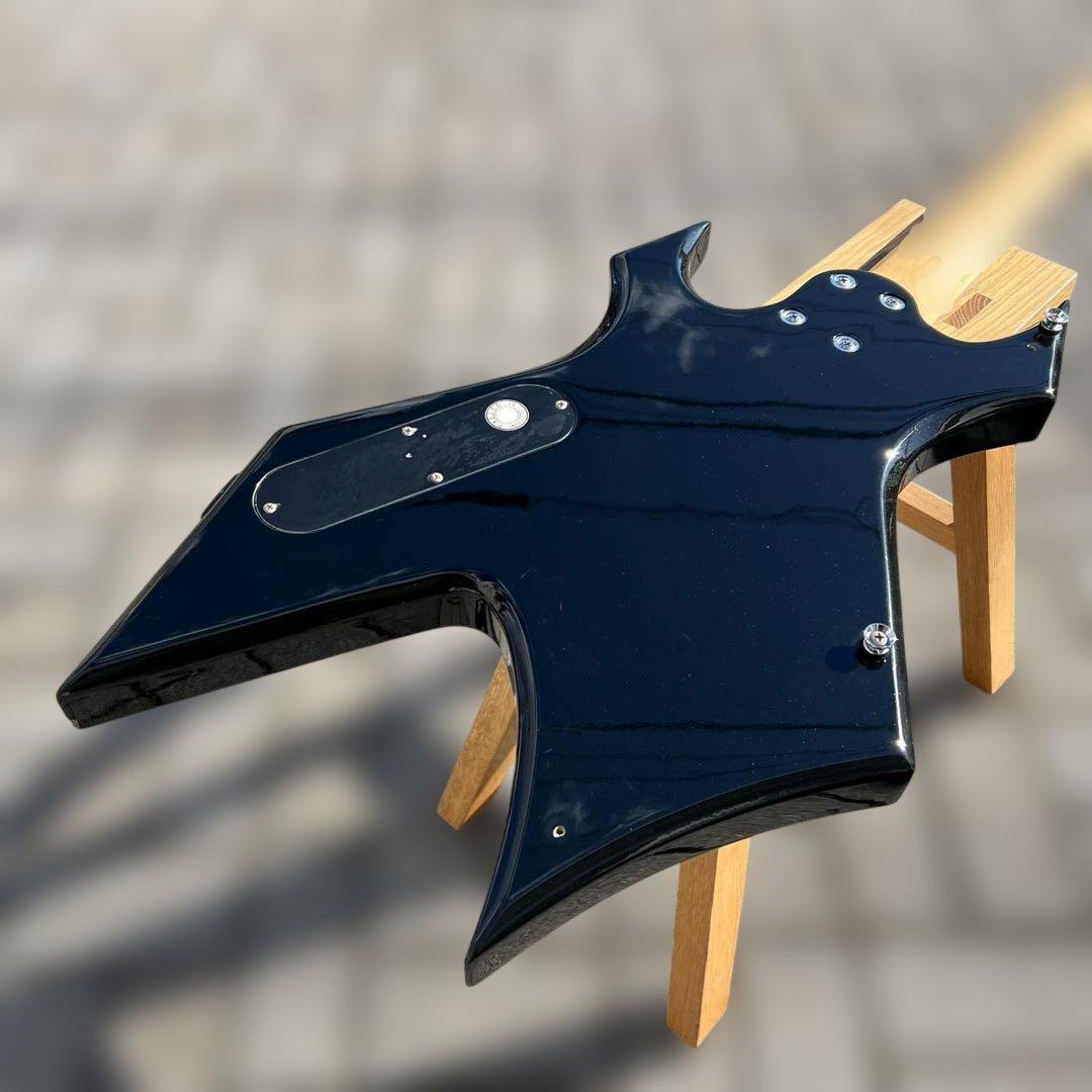 B.C.Rich Warlock Bass エレキベース