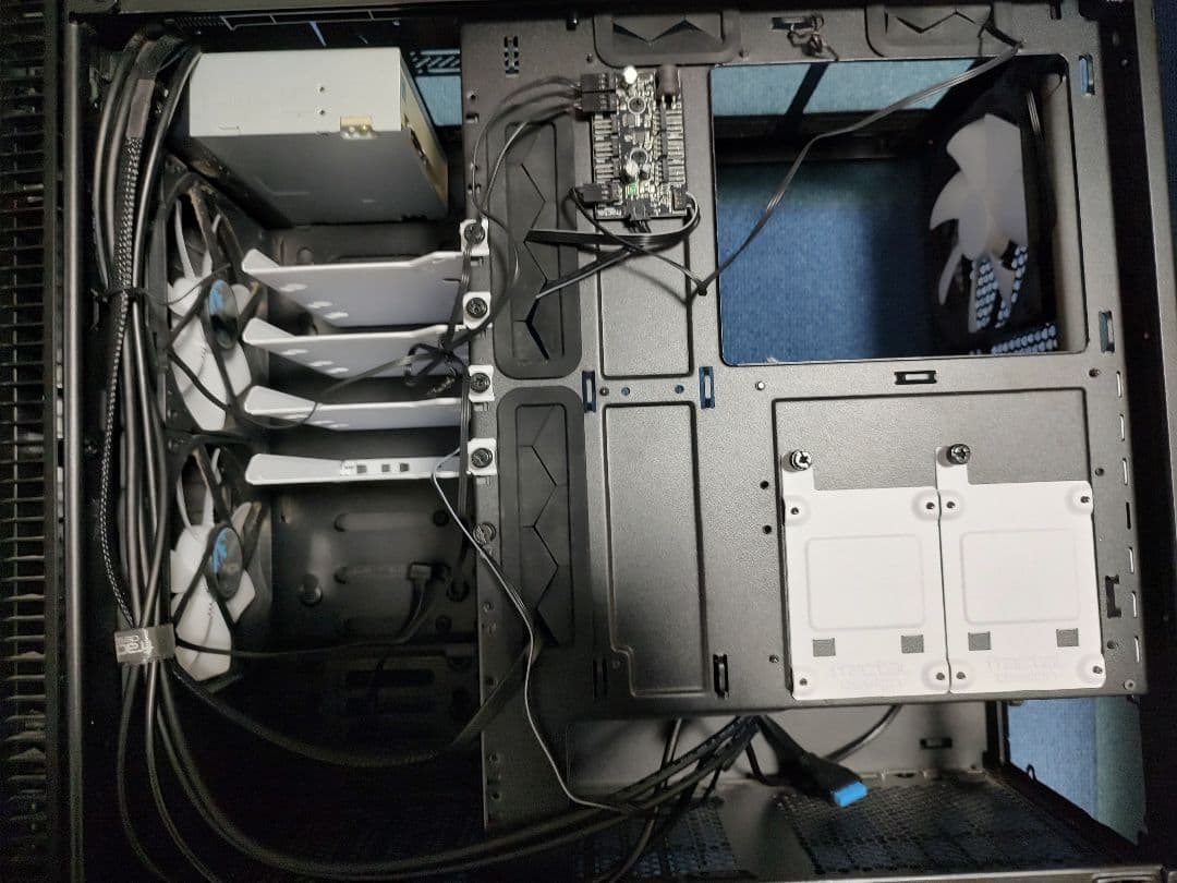 PCケース(自作PC用) Fractal Design Define R6