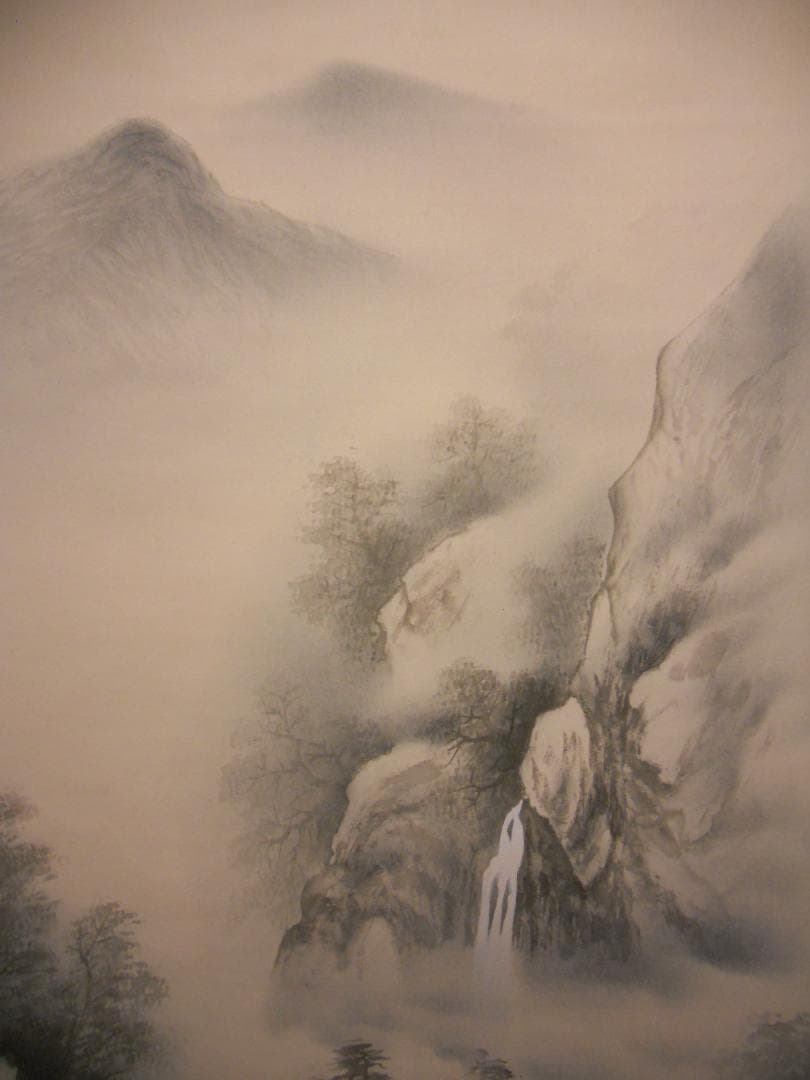 掛け軸 和信 水墨山水 絹本 希少 軸装 茶道具 掛軸 美品 です。