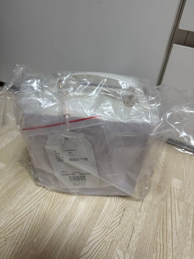 Darich キルティングスクエアミニバッグ WHT ゴールドパーツ