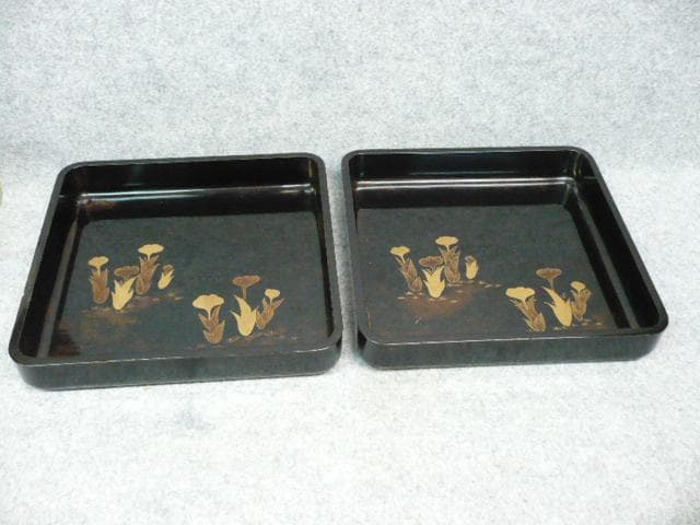 蒔絵 小蓋 2枚 一対 [B23647] 黒塗 花柄 漆器 漆芸 茶道具 菓子器