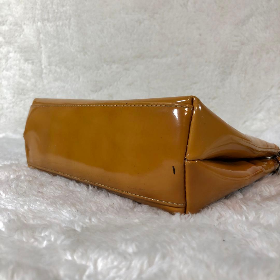 シャネル エナメル チェーンバッグ キャメル ココマーク ミニバッグ ハンド