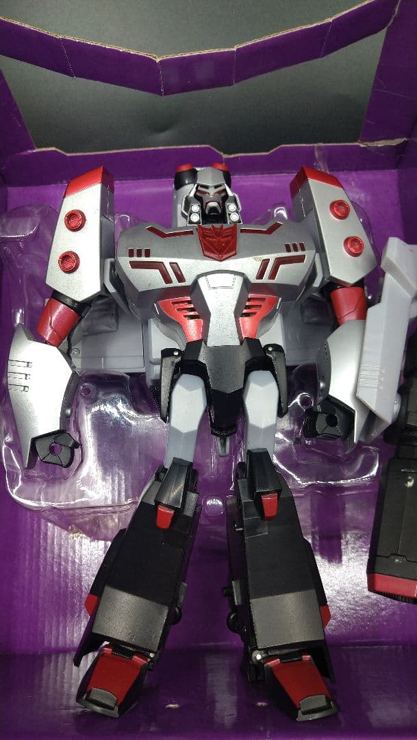 トランスフォーマー アニメイテッド メガトロン ライト&サウンド フィギュア