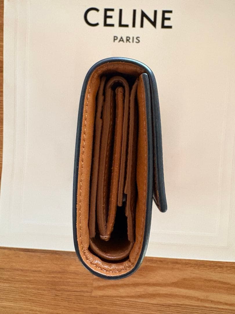 【CELINE】トリオンフ スモール 三つ折り財布 箱付き