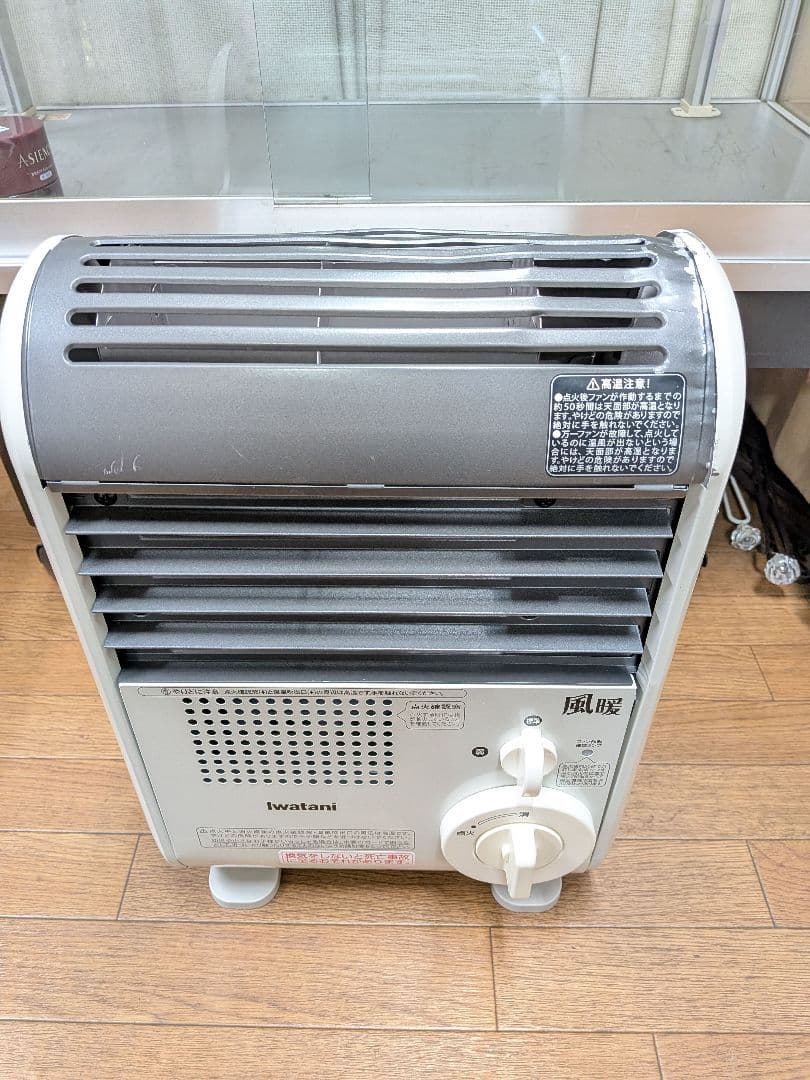 イワタニ風暖カセットガスファンヒーターCB-GFH-2動作確認済み防災他 暖房②