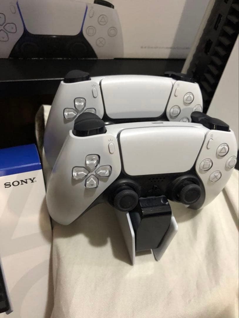 PS5 ディスクドライブ搭載モデル＋充電器＋コントローラー計2個セット