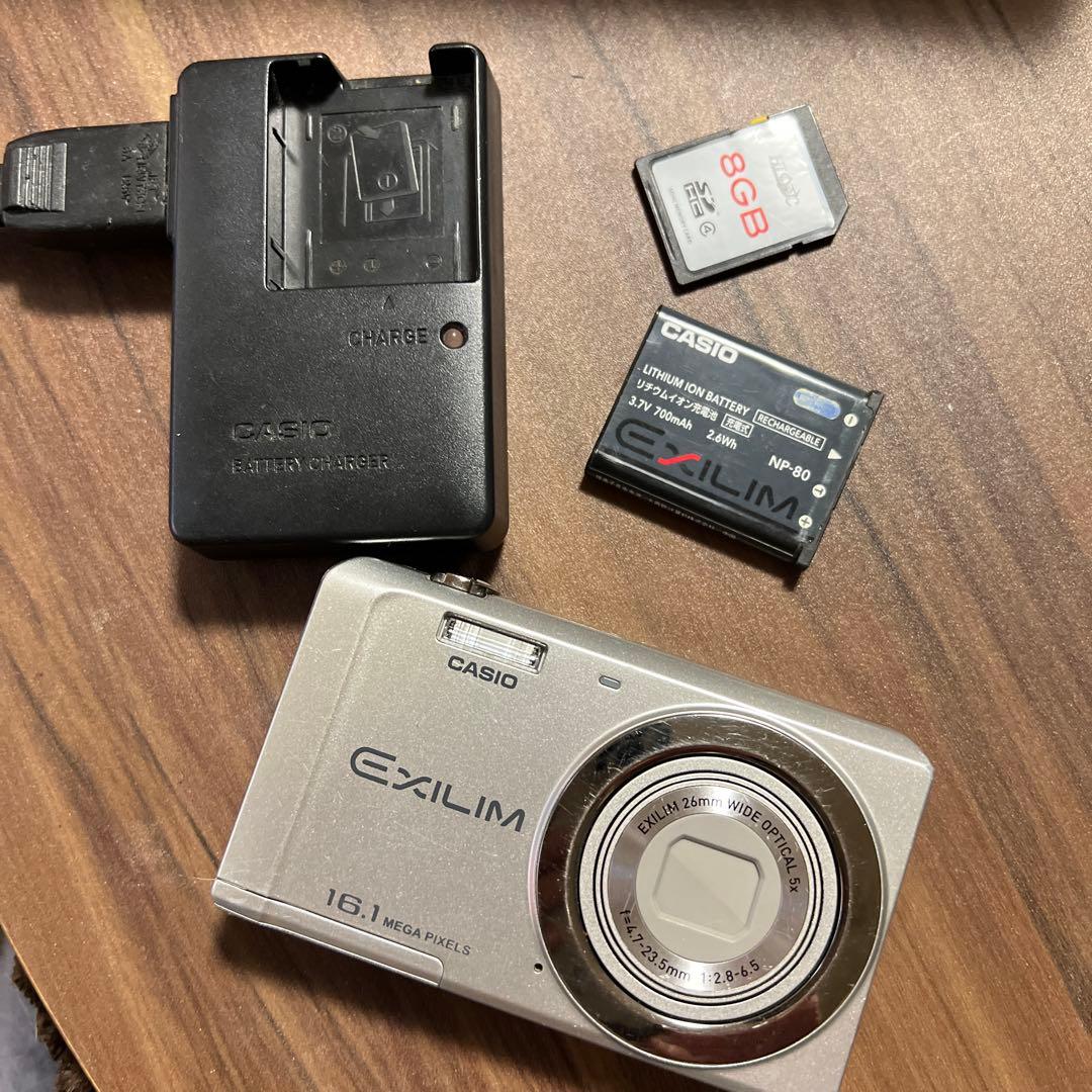 デジタルカメラ CASIO EXILIM EX-ZS6