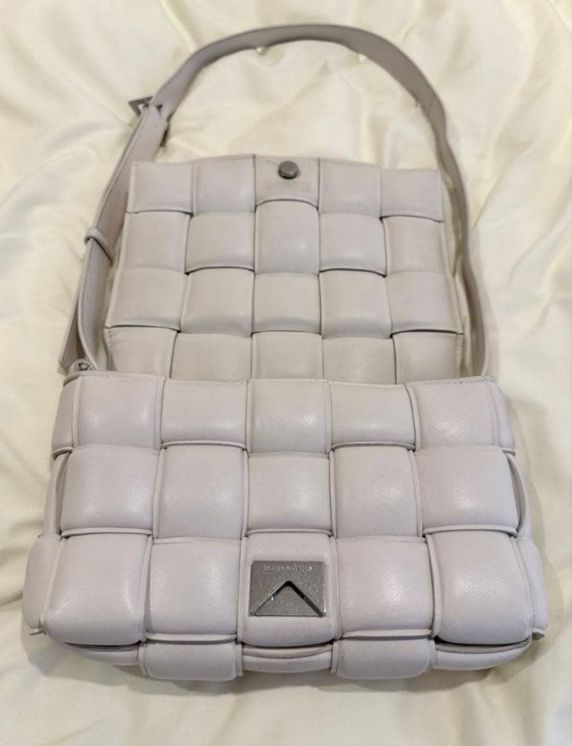 BOTTEGA VENETA ボッテガヴェネタ パデットカセット