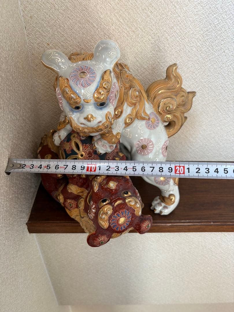 じゃれあい　玉乗り獅子　置物