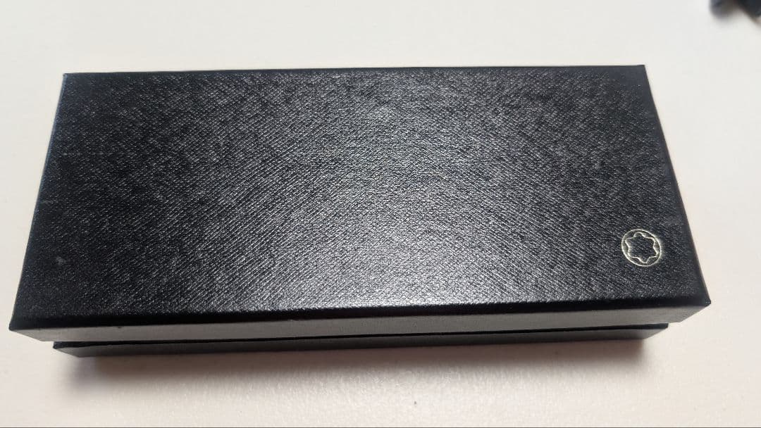 【限定品】モンブラン 万年筆 スターウォーカー ブラックミステリー ペンケース