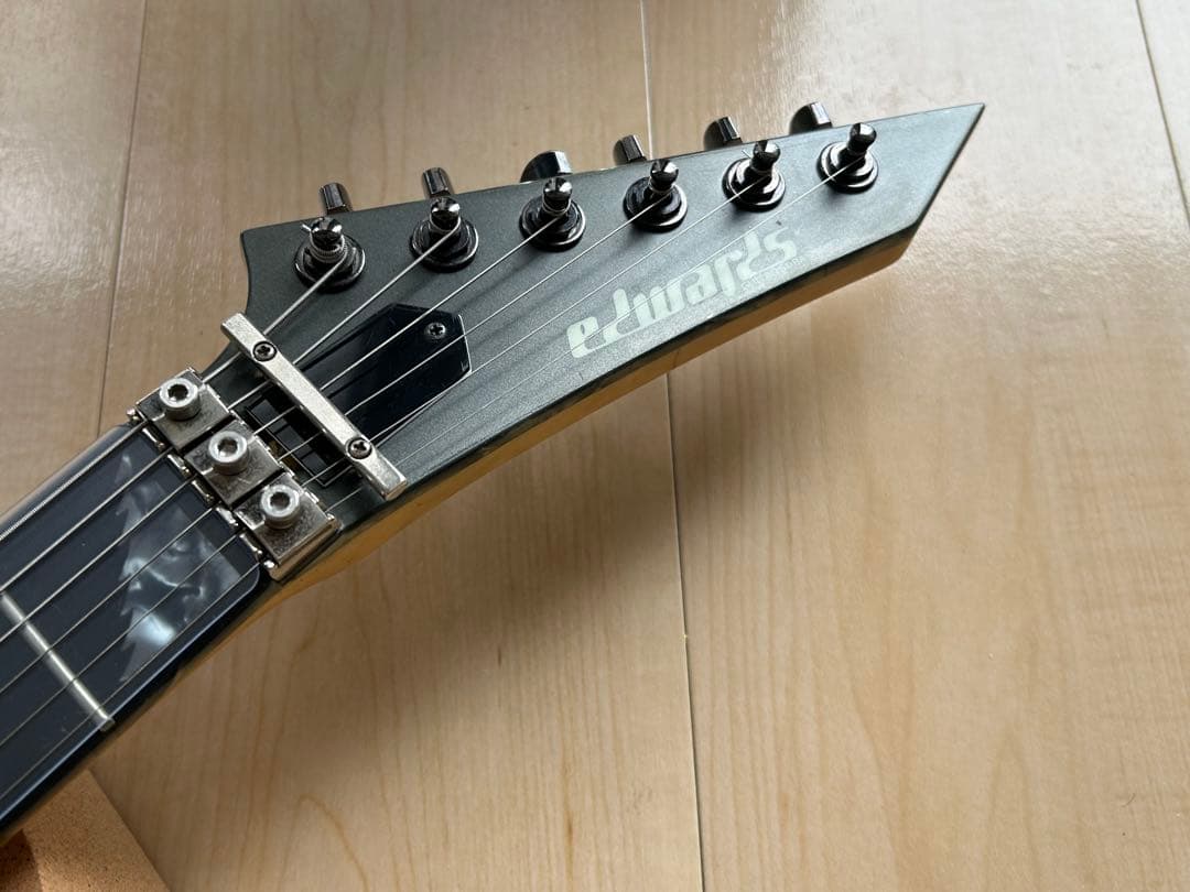 EDWARDS by ESP/Alexi Laihoモデル/BLACKY