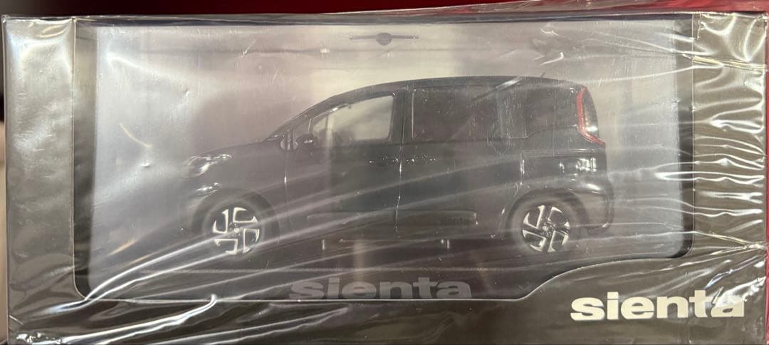 トヨタ 非売品 ミニカー シエンタ ダークグレー 1/30 カラーサンプル