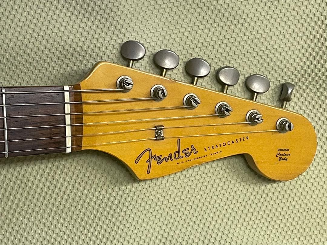 ふ*ふ様 Fender Japan ST62-55 RYL オークション形式に変