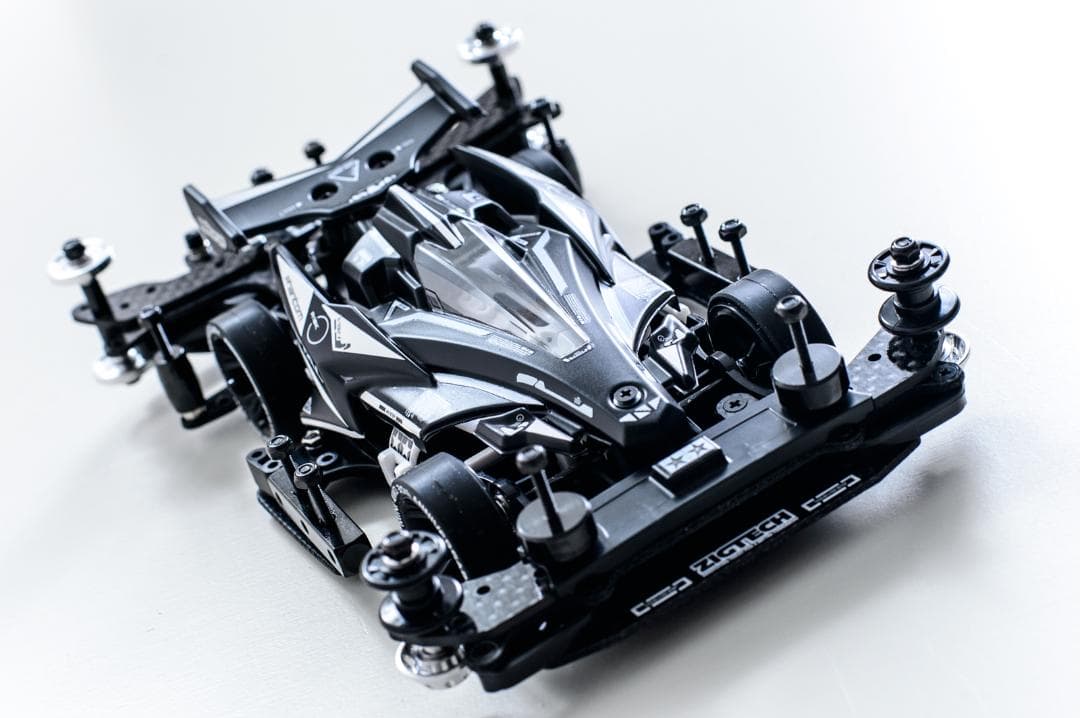 ミニ四駆完成品★アバンテMk.III MAフルベアリング・ポリカボディ未走行