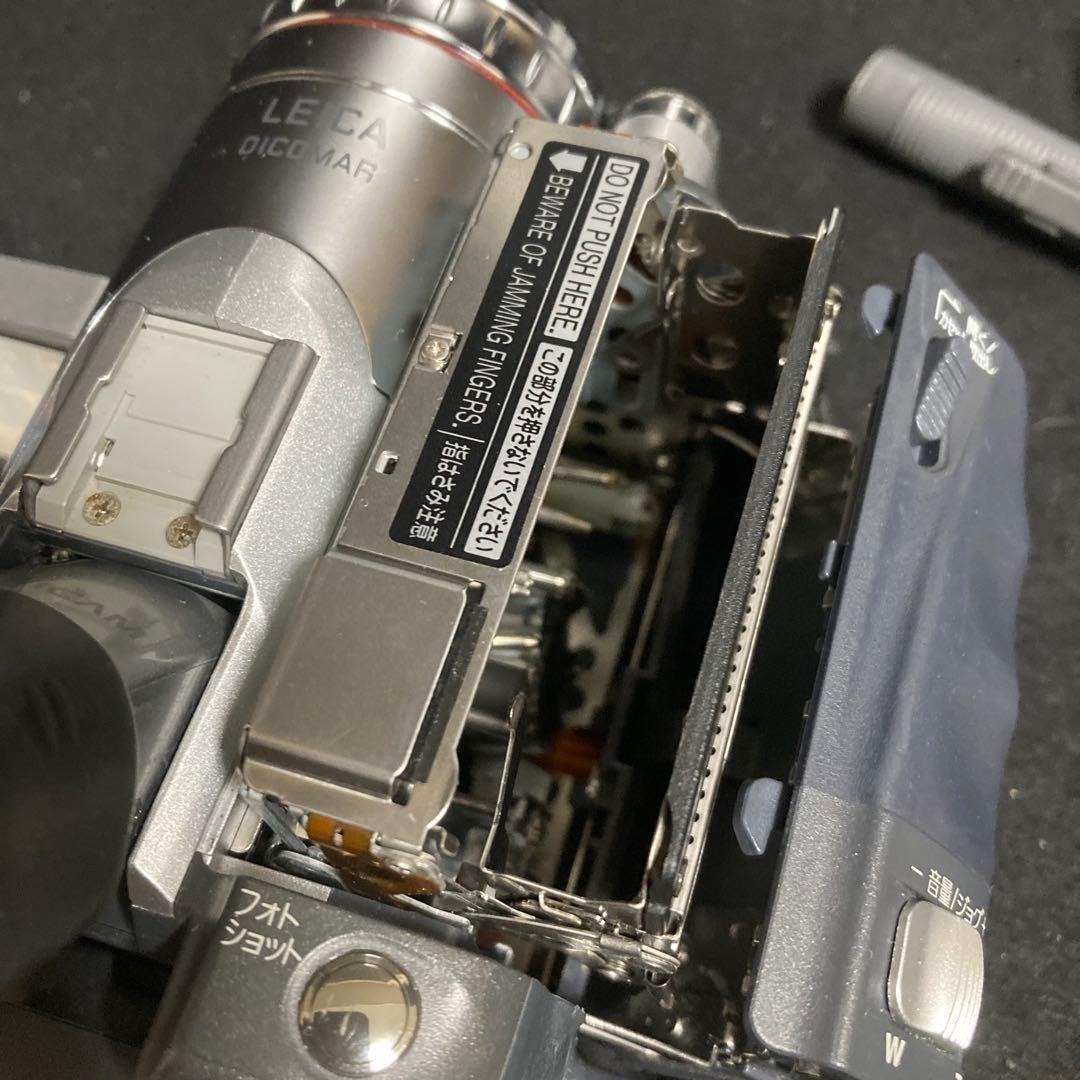 Panasonic NV-GS200K-S ビデオカメラ　バッテリー3個