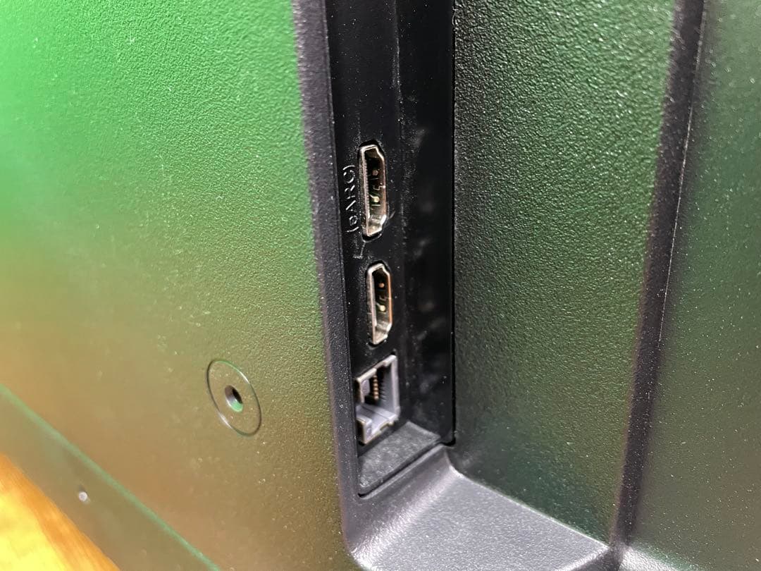 Qriom 40インチ Google TV 本体