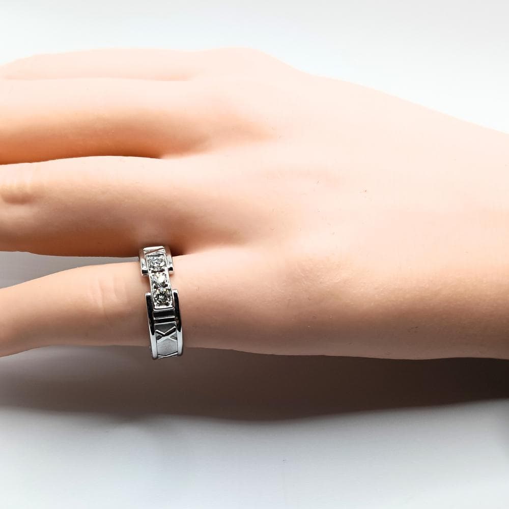 TIFFANY & Co. 750 アトラスリング 3Pダイヤ 約8号 7.0g