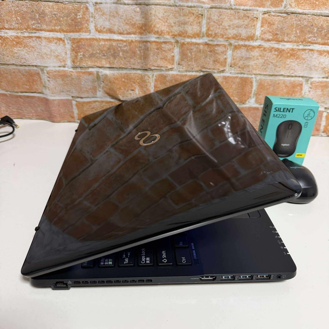 美品　富士通ノート PC SSD メモリ8GB Windows11 オフィス付き