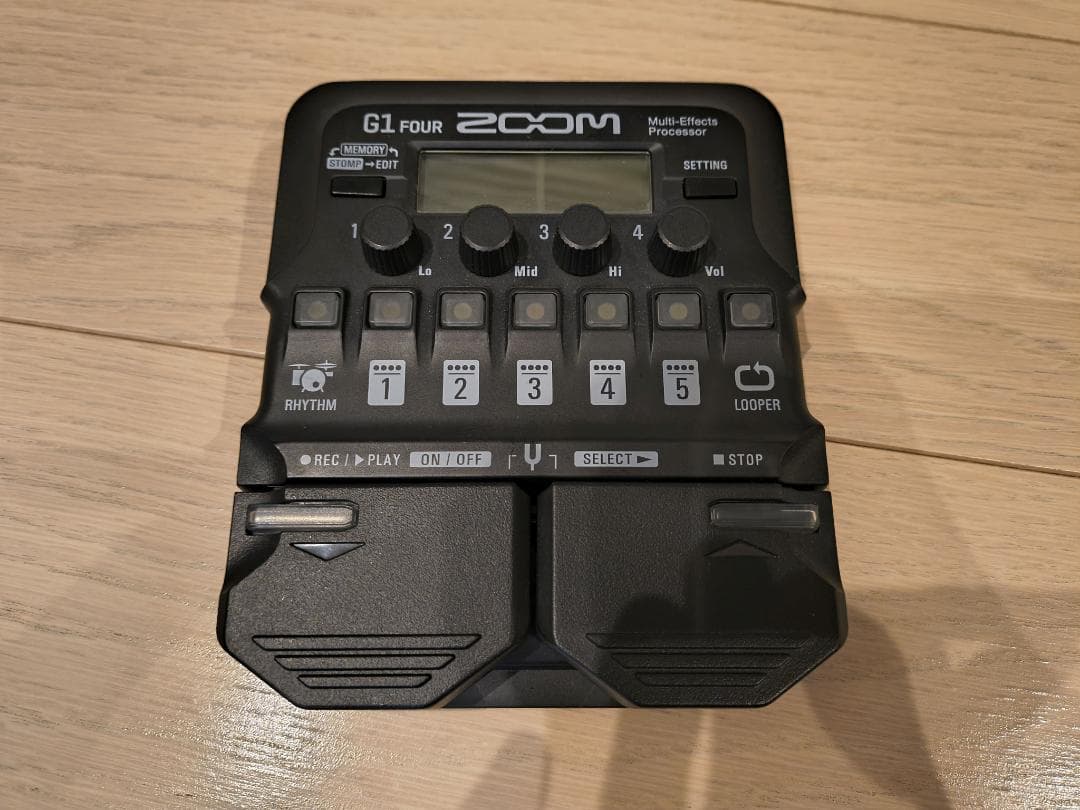 ZOOM G1 FOUR マルチエフェクター