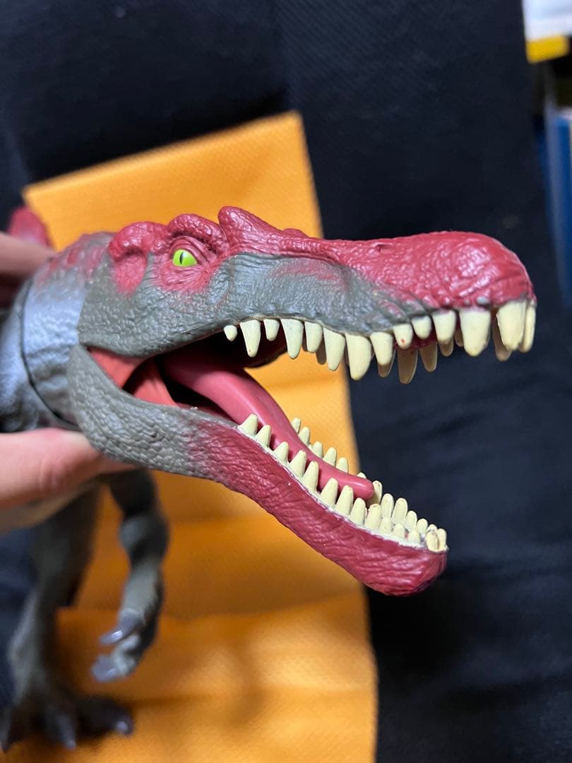 マテル　ジュラシックワールド レガシー スピノサウルス レアカラー版