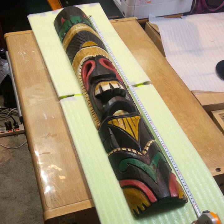 インドネシア製　壁掛け木彫　オブジェ　木製　木彫り　雑貨　インテリア　魔除け